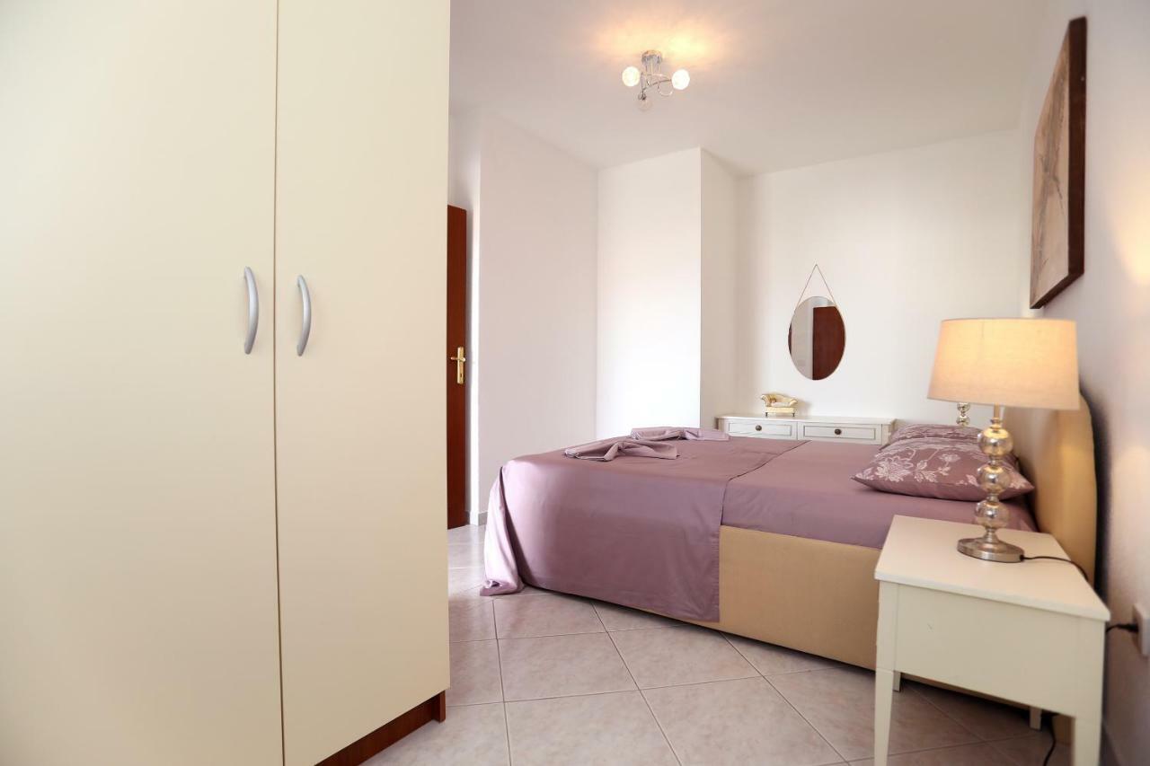 Apartment Katarina Trogir Exterior foto